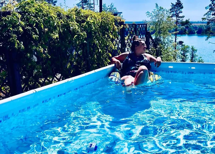 Semesterbostad Lakeview Domeknakaszubach